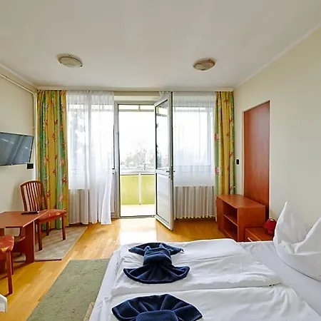 Retro Lido - Hotel *