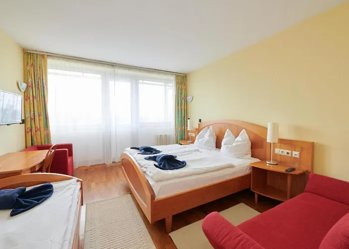 Retro Lido - פוניארצוושהג'