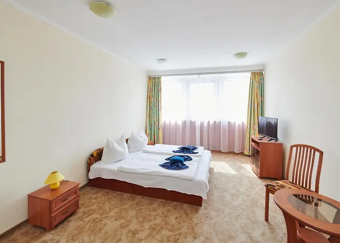 מלון Retro Lido - פוניארצוושהג'