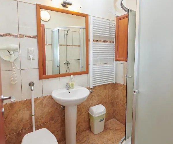 מלון Retro Lido - *